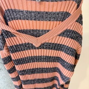 Striped V-Neck Sweater - Pink and Gray slope